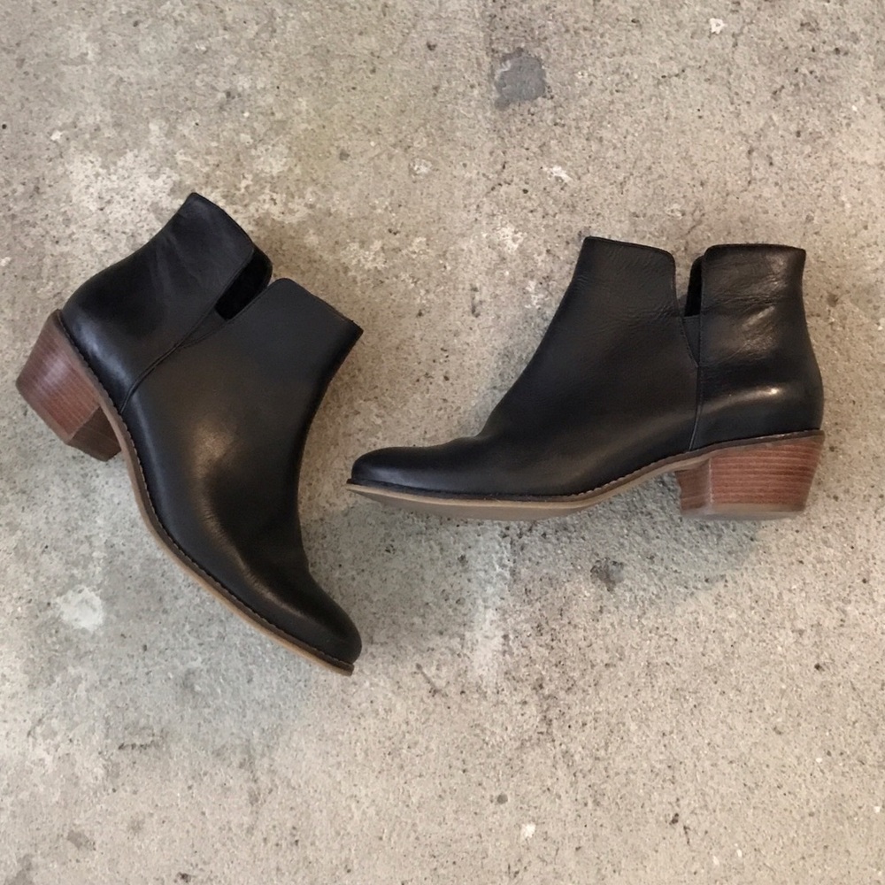 Cole Haan Abbot Bootie Size 8.5